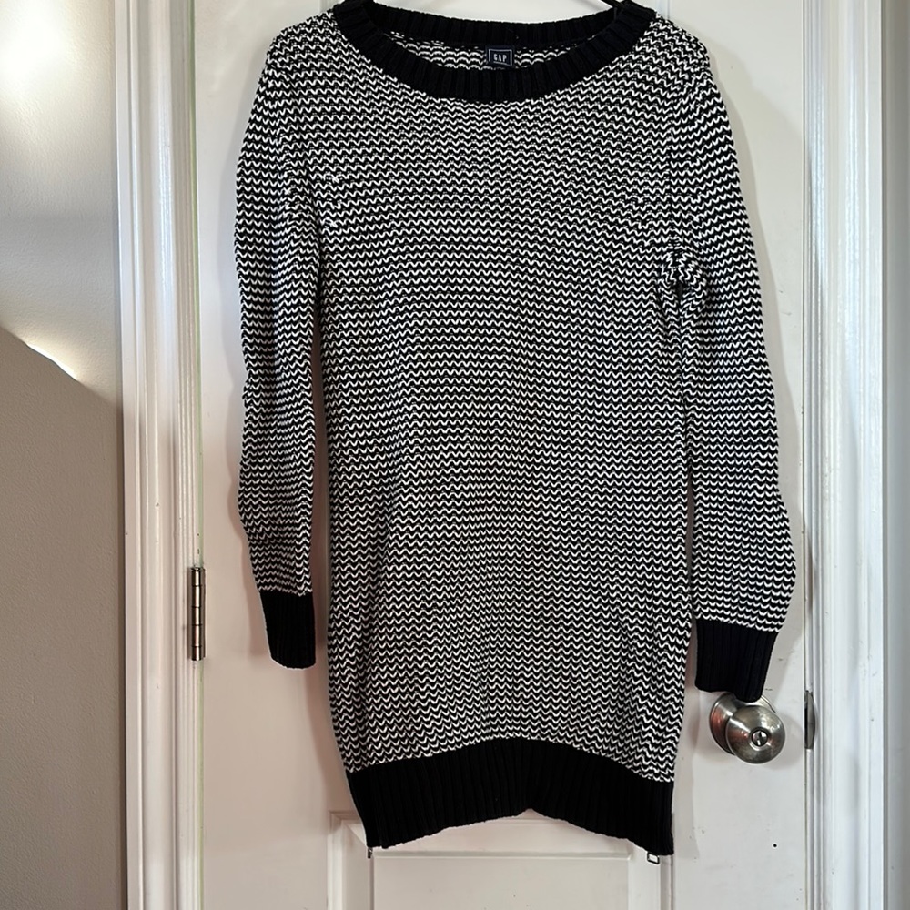 Gap Women’s Maternity Sweater Size XS